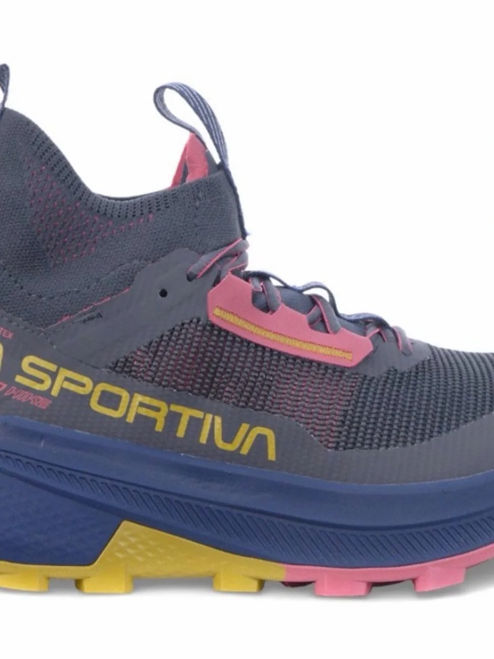 La Sportiva cushions supportive outsole